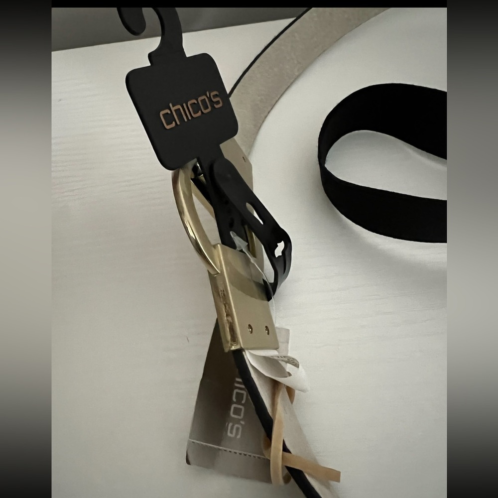 Chico’s 3 size stretch leather calf hair animal print belt with metal fastener. - Picture 2 of 6